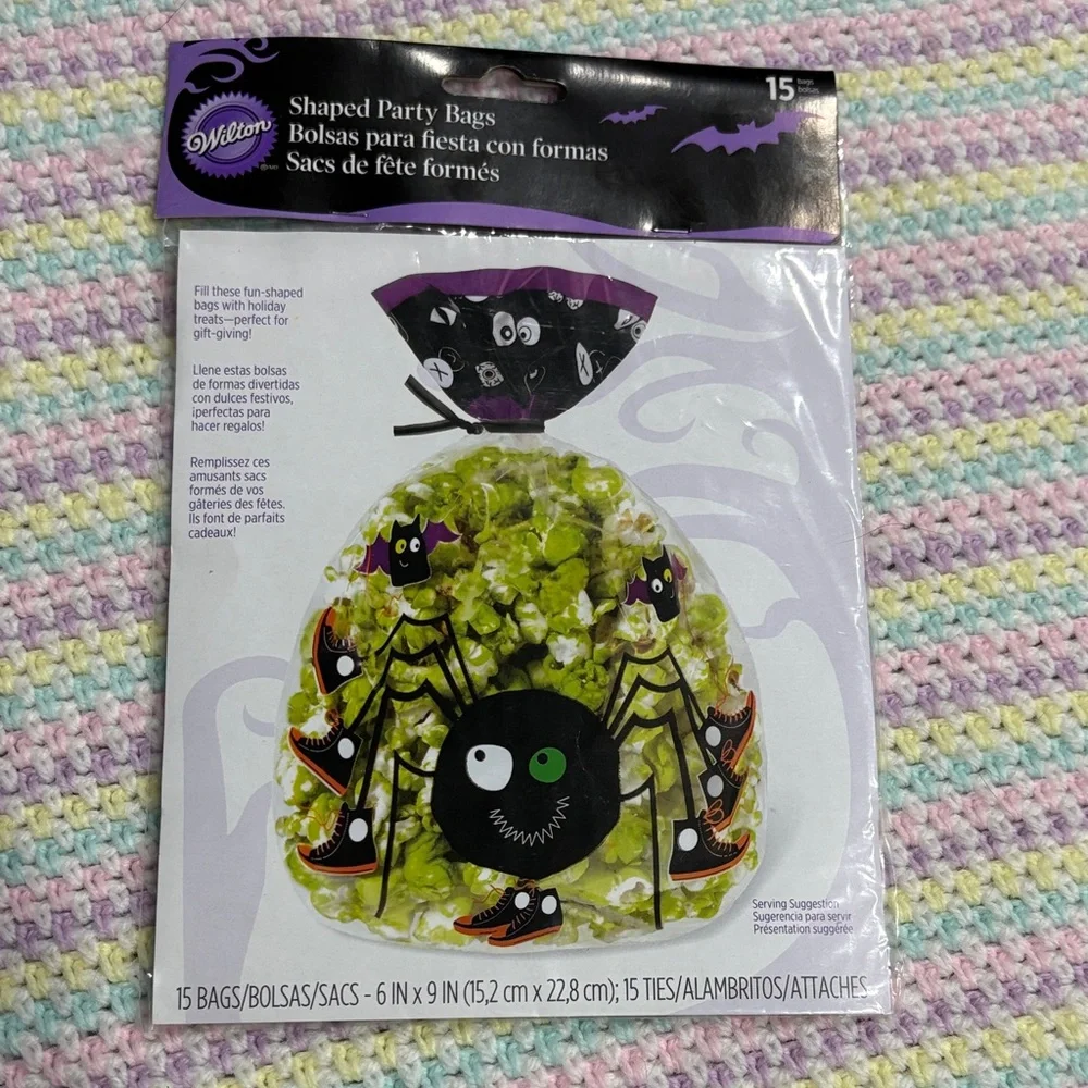 NWT Wilton Halloween Spider Shaped Party Bags - Black Orange Purple - 15 Bags !
